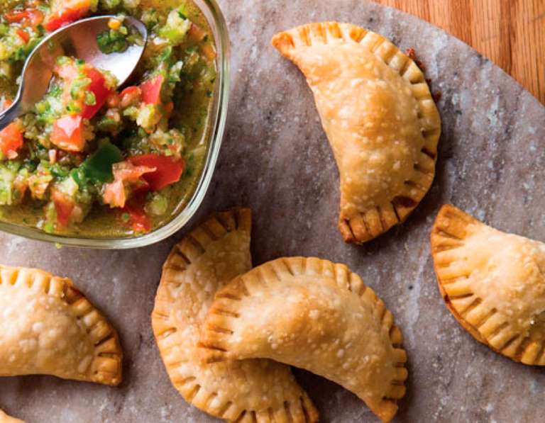 Mini Empanadas de Queso Costa Crab